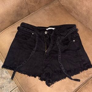 Black Pacsun shorts